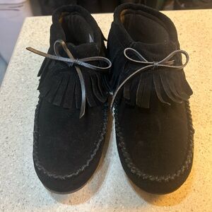 Black womens Moccasin Shoes